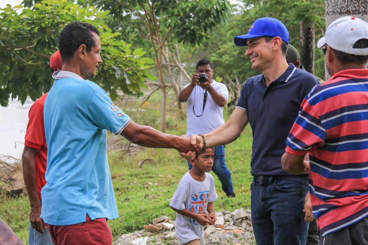 Más de 40 areneros visitaron al alcalde de Montería y trataron temas de salud y vivienda