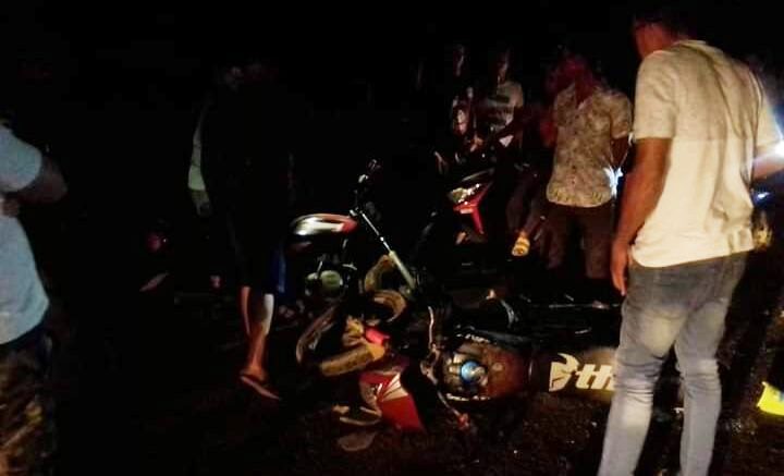 Choque de motocicletas dejó un muerto y tres heridos en Momil