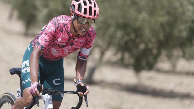 El colombiano Esteban Chaves abandonó la Vuelta a España