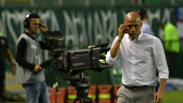 No va más el DT: Deportivo Cali oficializó la salida de Mayer Candelo