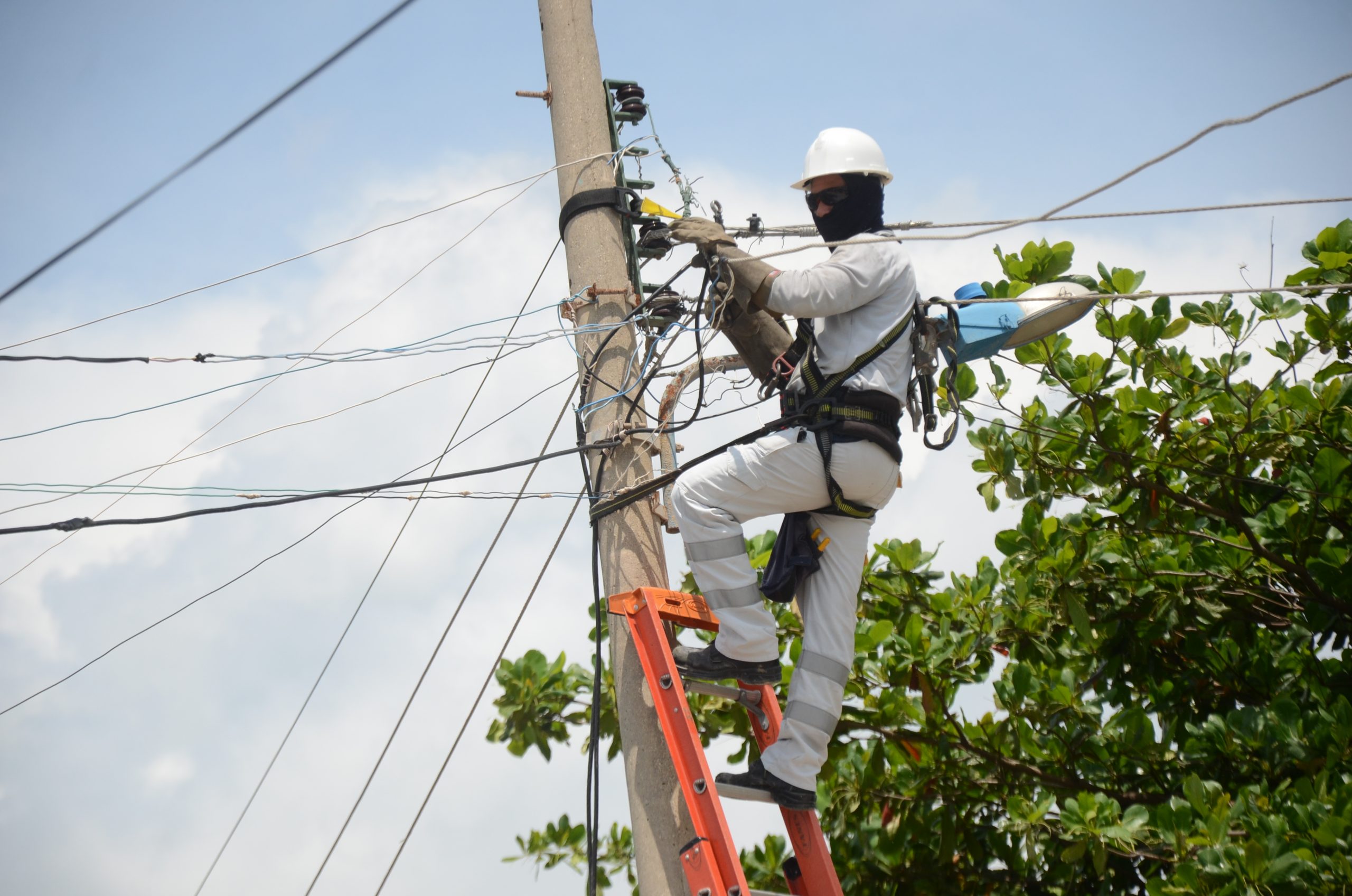 San Bernardo y Moñitos quedaron sin luz tras tormenta eléctrica