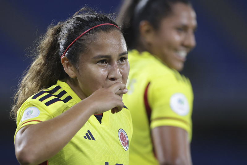 Con doblete, la cordobesa Leicy Santos dijo presente en la goleada de Colombia frente a Paraguay