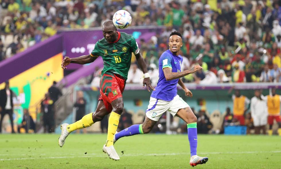 Camerún le ganó a Brasil y le rompió un invicto de 24 años, pero no pudo clasificar