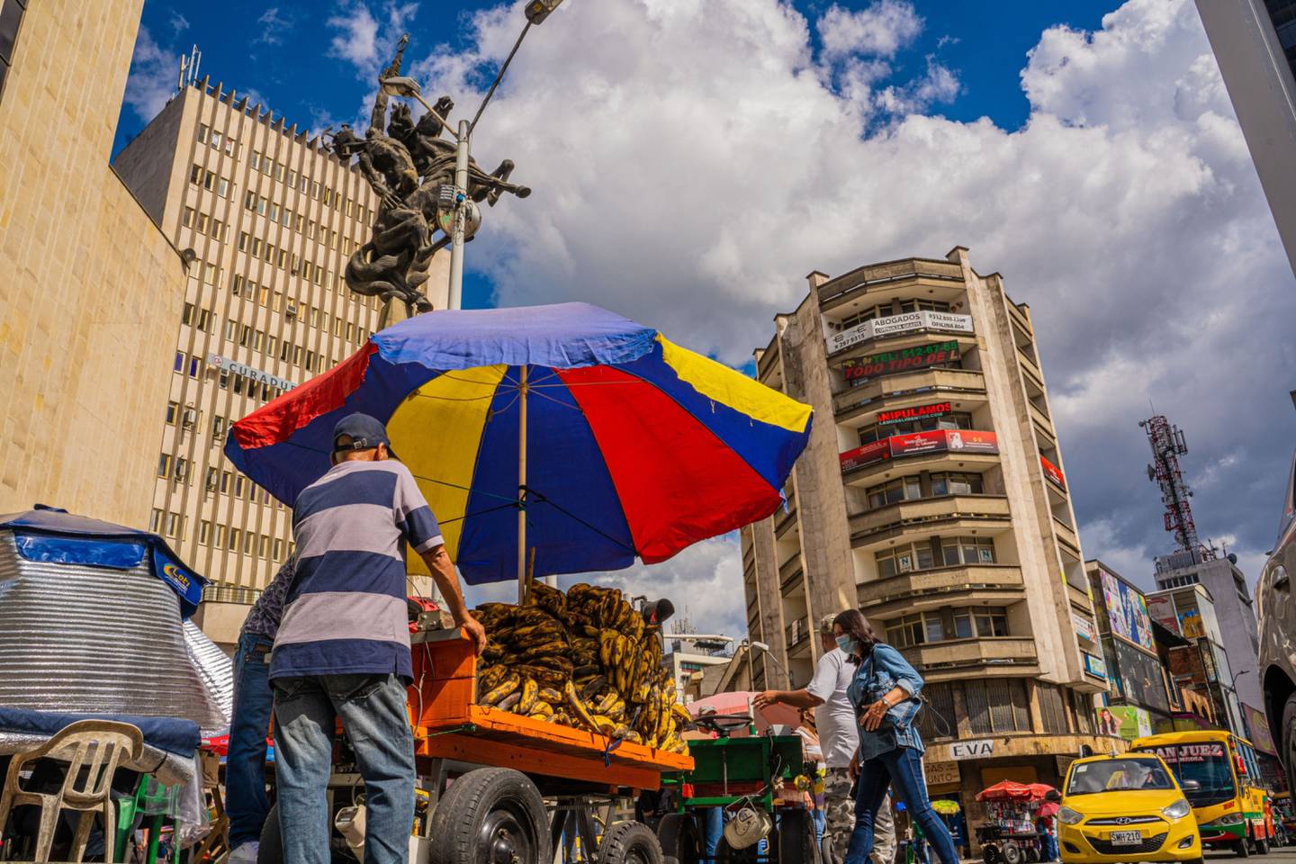 Colombia: Desempleo bajó 9.5 % en noviembre de 2022 según el DANE