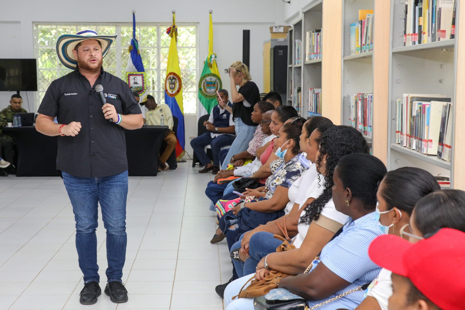 Gobernador Benítez y secretario de Educación socializaron en san José de Uré 39 etnoplazas educativas