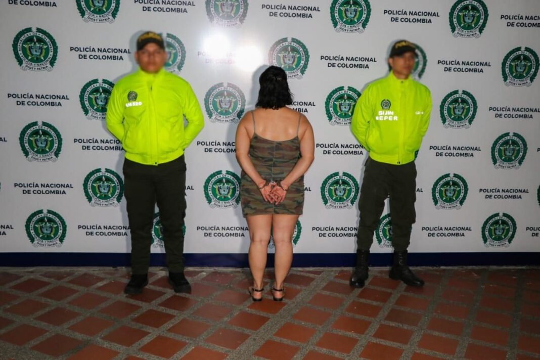 Cárcel para niñera que obligaba a una menor de 14 años a ser modelo webcam en Bogotá