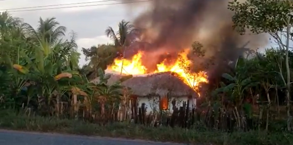 Triste fin de año, familia en Momil perdió su casa tras voraz incendio