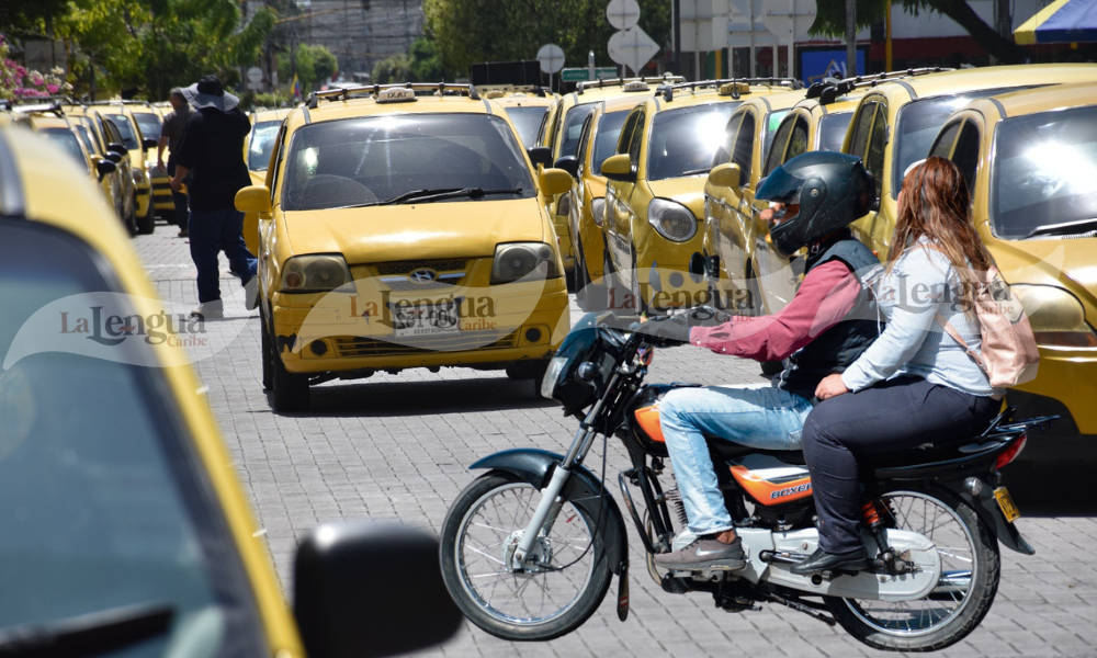 Hoy Miércoles de Ceniza los mototaxistas se la ‘echaron’ en Montería
