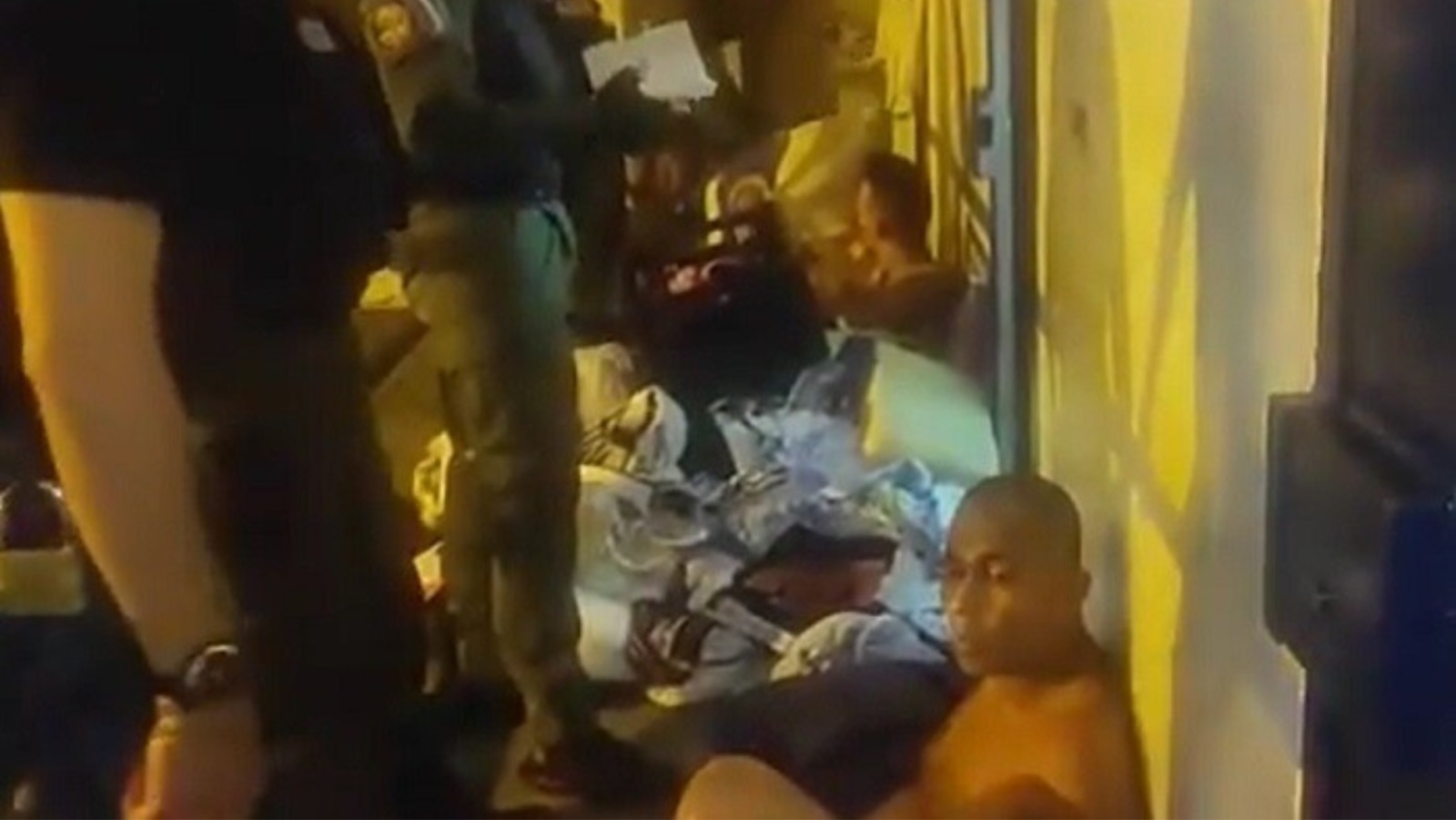 Allanan celda del ‘Negro Ober’, tras viralizarse videos amenazantes a comerciantes