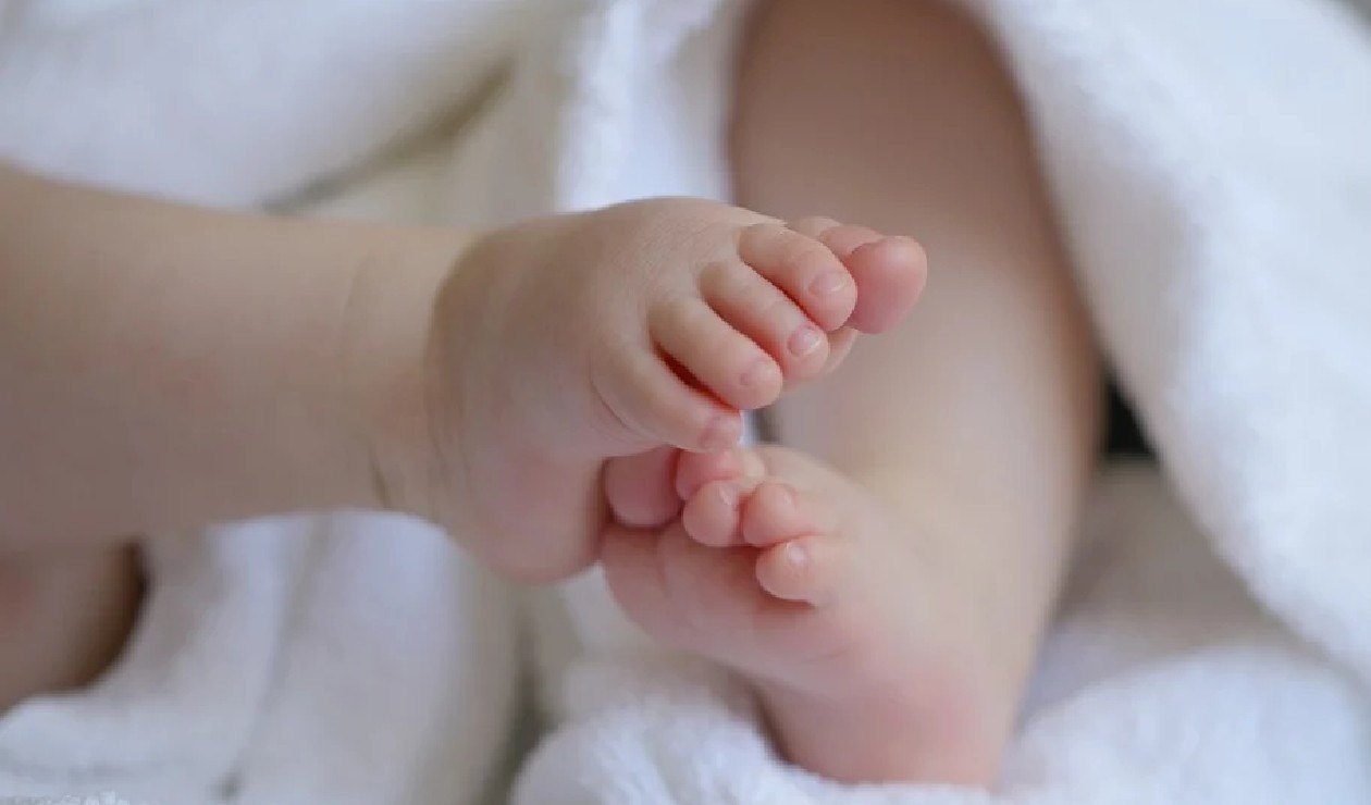 Impresionante, primer nacimiento de dos bebés mediante un robot que inyecta esperma