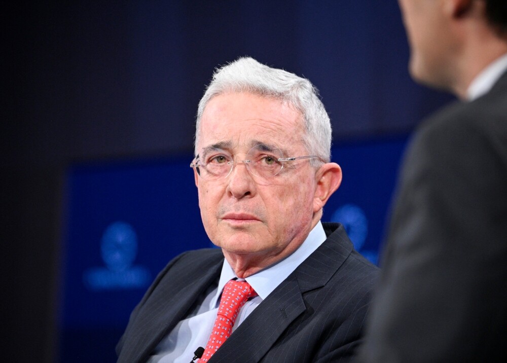 “En algunas regiones no gobierna el Estado, sino los narcos”: Álvaro Uribe