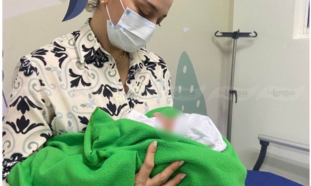 Bebé que fue sacada violentamente del vientre de su madre en Sahagún está fuera de peligro