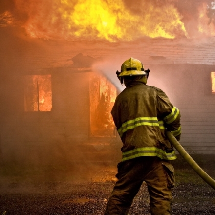 ¡Insólito! Bomberos denuncian que les cobraron peaje cuando iban a apagar un incendio