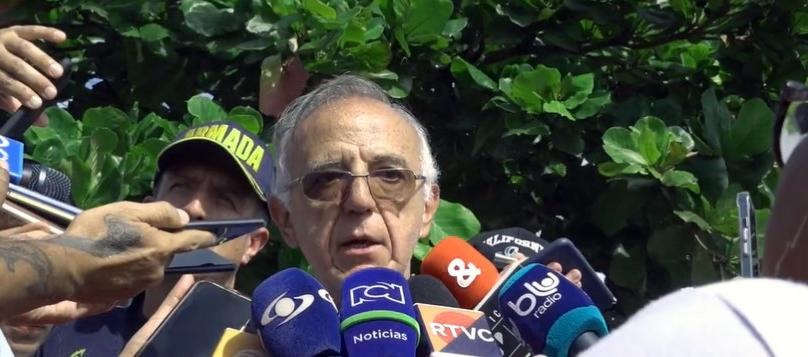 “Es un acto de imprudencia”: descabellada declaración del ministro de Defensa que responsabilizó a la sargento de su propio secuestro