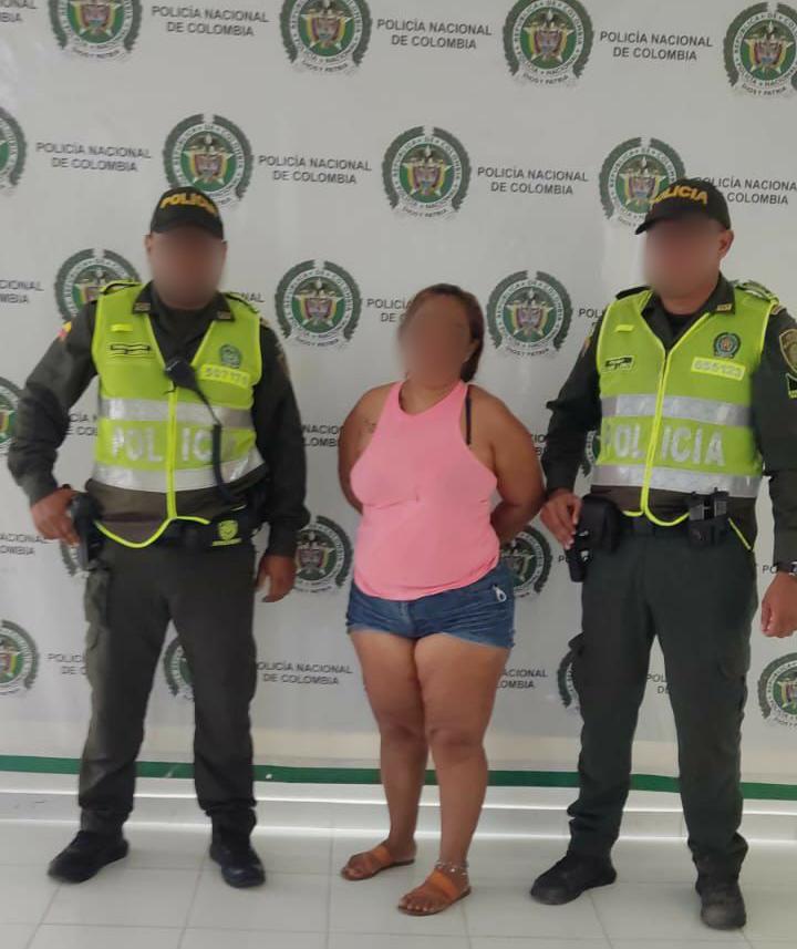 Mujer fue capturada en Mogambo por golpear y morder a su propia madre