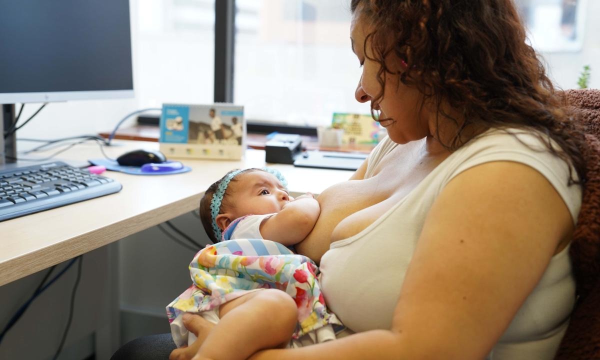 Nueva ley de maternidad amplía la licencia de lactancia para este 2023