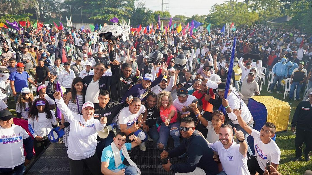 Natalia recibe gigantesco apoyo de los motociclistas y mototaxistas de Montería