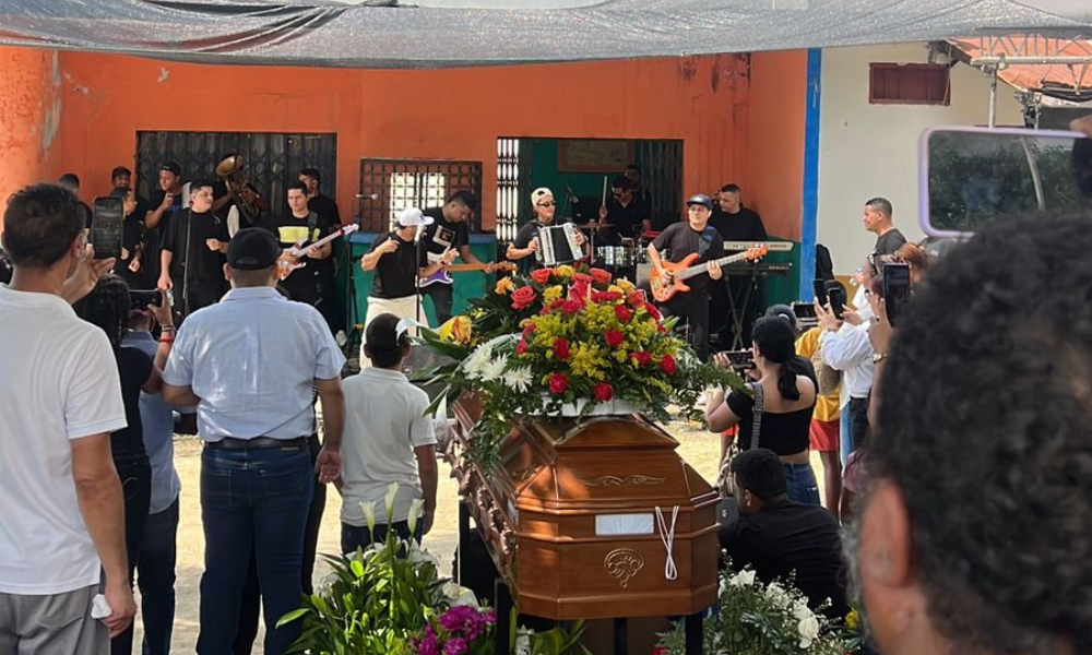 ¡Se lo cumplieron! El último deseo de un abuelito fue que La Banda del 5 tocara en su entierro