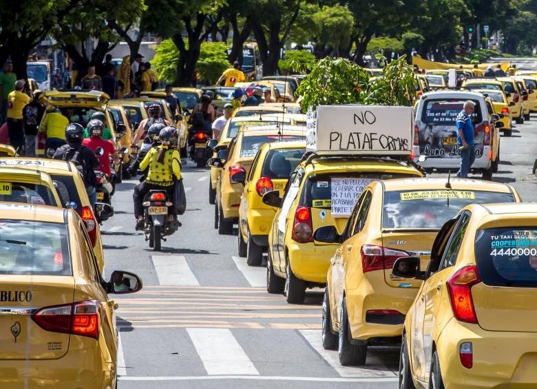 Gremio de taxistas anunció que hará paro el próximo 25 de octubre