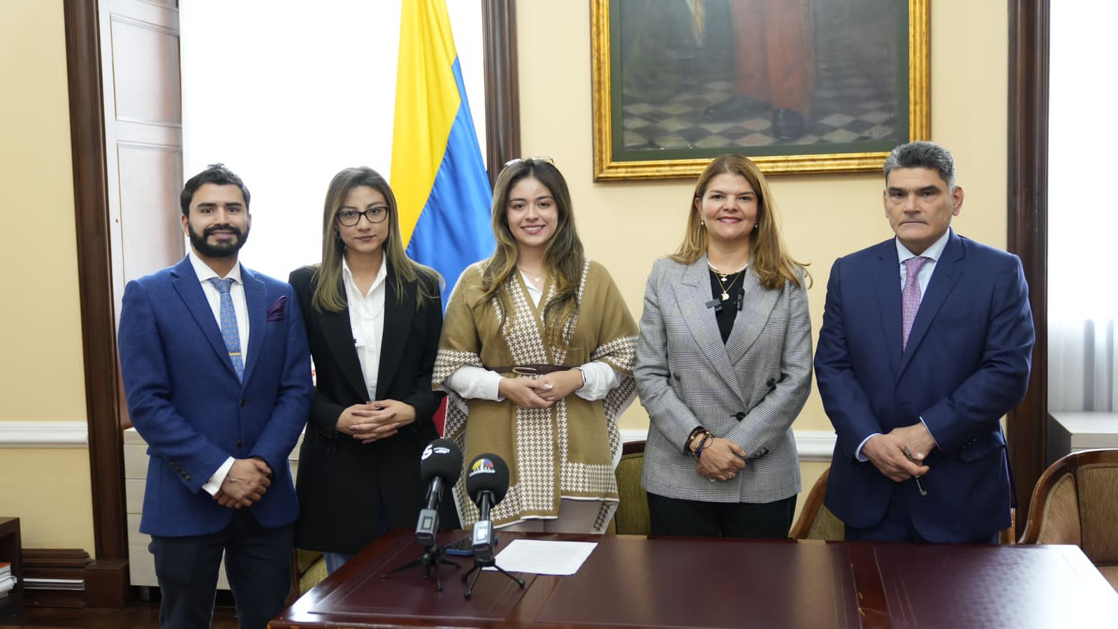 Senadora Liliana Bitar radica Ley Sarita para que niños reciban su cuota de alimentos sin demoras