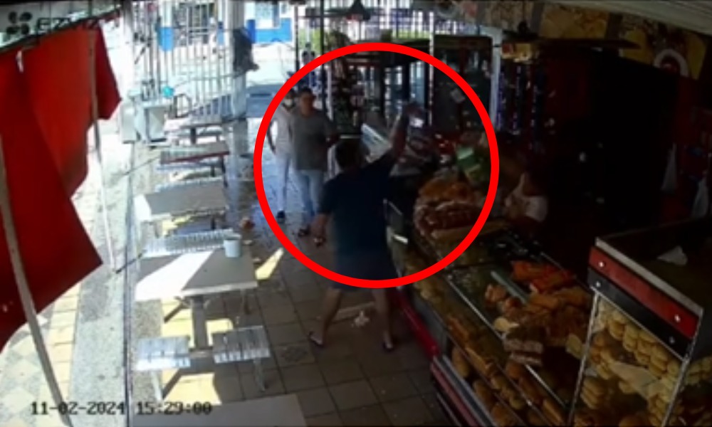 ¡Qué vivo! hombre agredió a empleada de panadería en Montería por una torta, se había comido más de la mitad