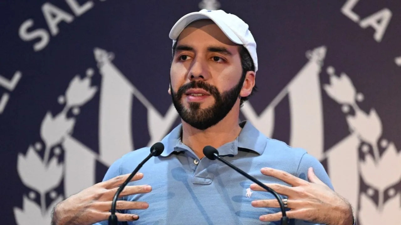 Nayib Bukele elimina la «ideología de género» de los colegios en El Salvador