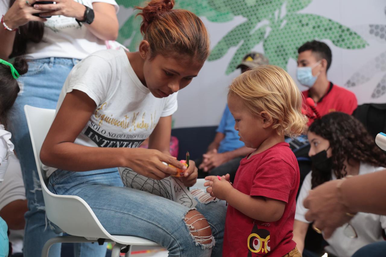 Alianza entre Mindray, Operación Sonrisa y Clínica CUMI beneficiará a cientos de niños con labio fisurado