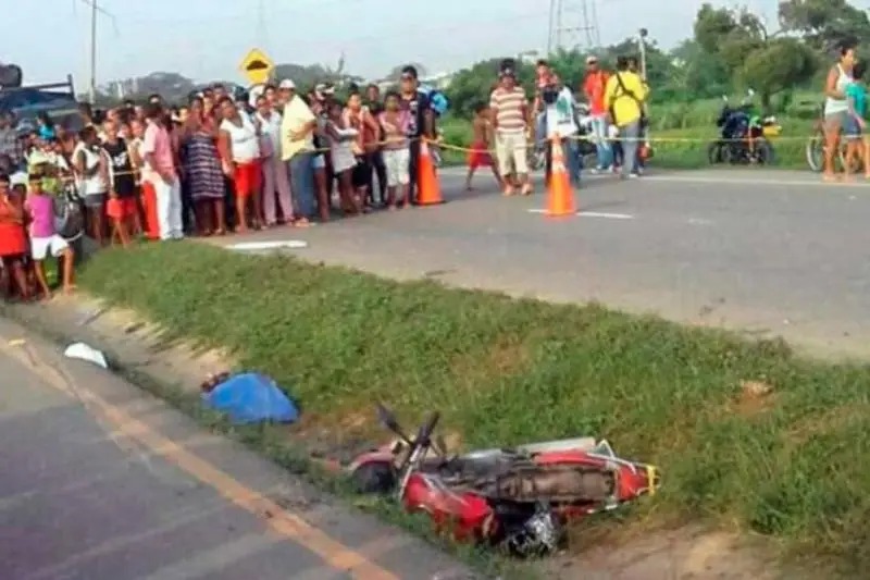 Bebé mur1ó tras de caer de una motocicleta; se resbaló de los brazos de su mamá en Sucre