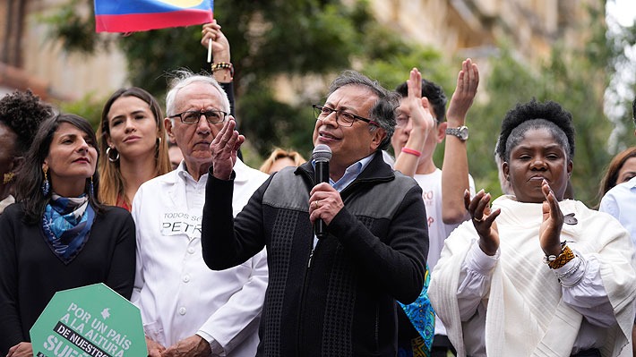 «Con o sin tarima caminaré en la marcha del 1 de mayo. Los invito a acompañarme»: Gustavo Petro