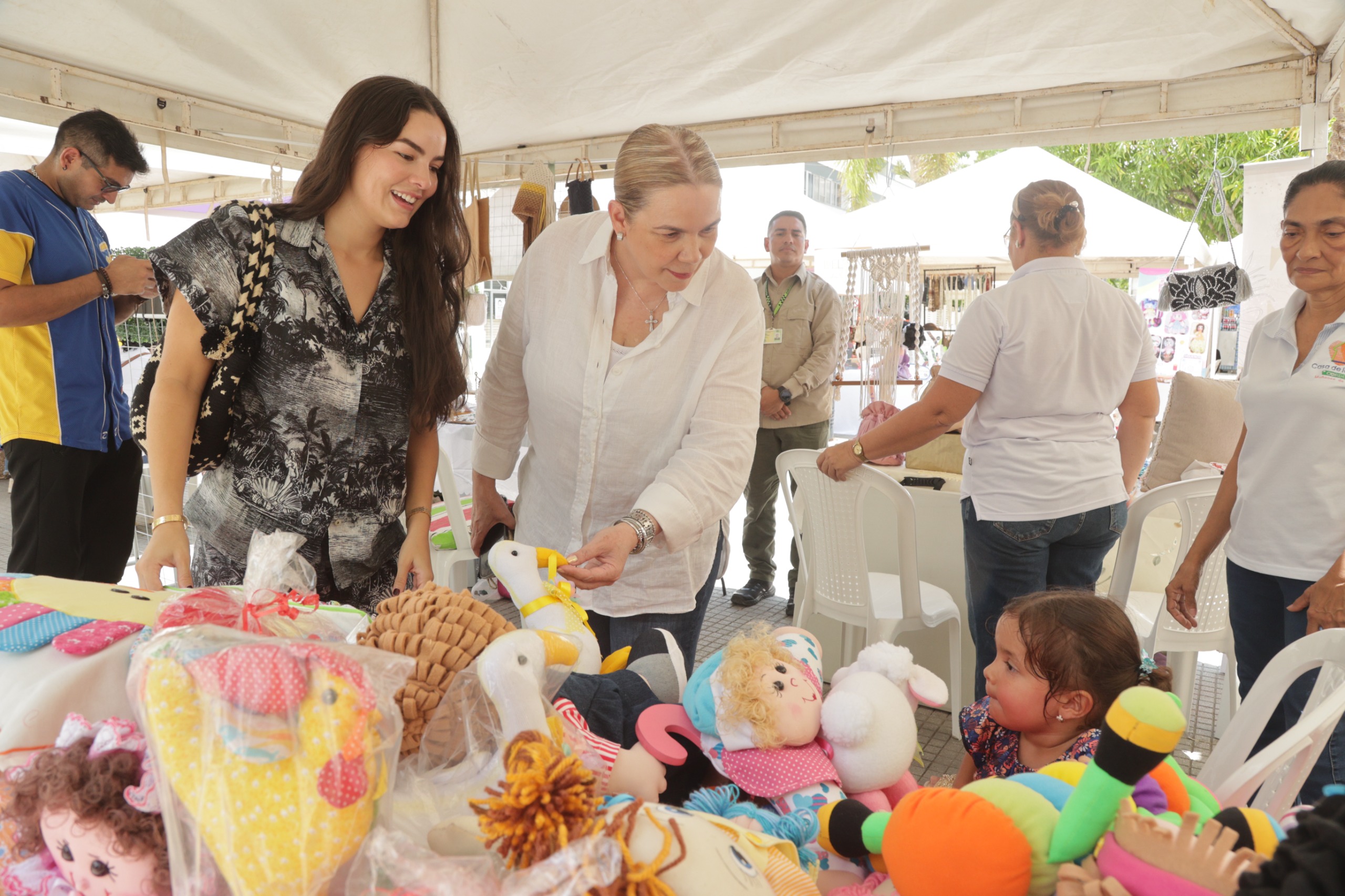 En Córdoba hay mujeres valientes y emprendedoras, feria fue un éxito total