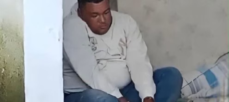 Ney David Linero López, policía activo, detenido durante el asalto planeado - crédito redes sociales